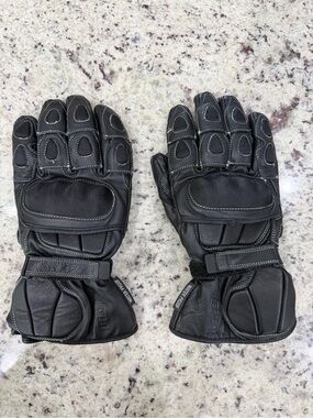Men's Black Waterproof Protective Motorcycle Gloves with Reinforced Knuckles